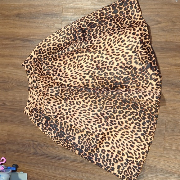 Choies Dresses & Skirts - A Line Satin Leopard Print Skirt